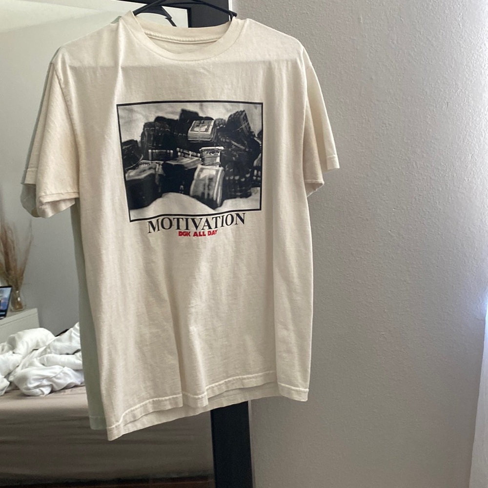 DGK T shirt